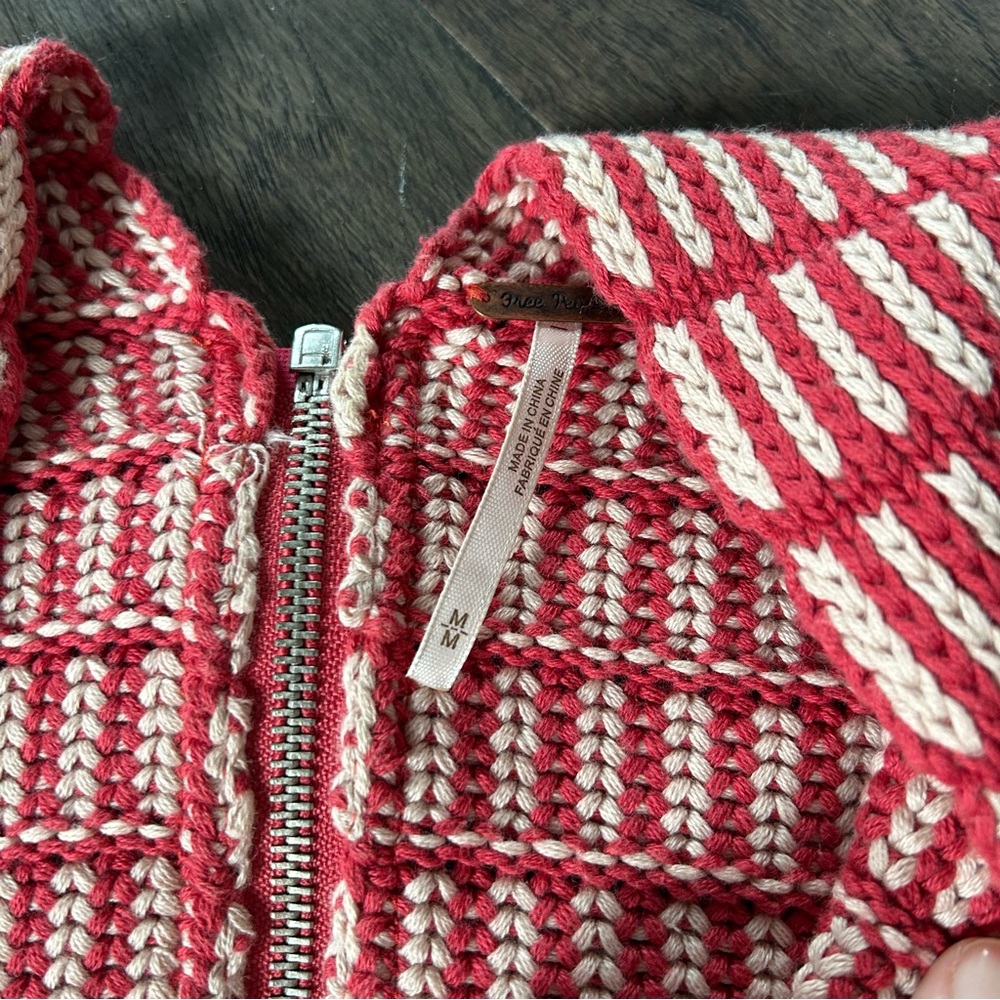 Free People Red Ivory Knit Sweater Poncho Short Sleeve Size M - Picture 4 of 6